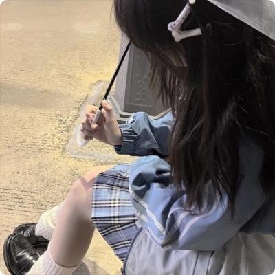 阳光下的影子